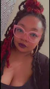 Allyson Matthews's Instagram, Twitter & Facebook