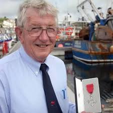 Tributes to popular Newlyn man whose job was to bring the fishermen into  line