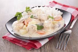 Diaporama 10 Recettes A Faire A La Cocotte Minute Pour Gagner Un Temps Fou En Cuisine Pommes De Terre A L Ail Recette Blanquette Blanquette De Veau Recette Blanquette De Veau
