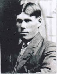 Jessie Archibald's Instagram, Twitter & Facebook