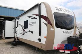 The forest river rockwood ultra lite travel trailers and fifth wheels have some of the best style and amenities! Rockwood Signature Ultra Lite Travel Trailer Rv Home Away From Home