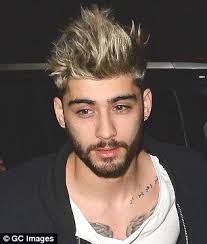 Ryan Reynolds expresses his mock outrage at Zayn Malik over Graham Norton