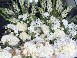 Hotel flower arrangements contemporary flower arrangements ikebana flower arrangement flower vases flower art floral flowers yellow flowers spring deco floral arte floral floral design ikebana zantedeschia corporate flowers church flowers calla lillies vase arrangements. Tent Wedding Full Of 1920s Great Gatsby Art Deco Feathers Navy Gold Hitch Studio Wedding Planning
