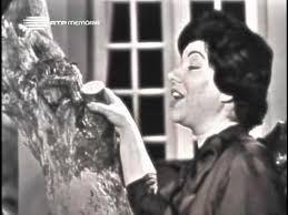 Listen and download carlos do carmo, lucília do carmo — loucura, lucília carmo, lucília do carmo — mãos de povo, barb lucília do carmo — lá vai a rosa maria 03:45. Lucilia Do Carmo E Fernando Farinha Desgarrada Folk Music Elvis Singer