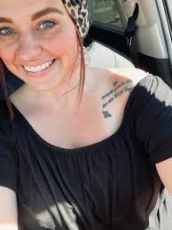 Melissa O'Neil in Paris! 🗼😍