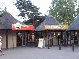Also came fully equipped with kitchen, cooking utensils, gas bbq and a large clothes drying rack. Safaripark Beekse Bergen Fortduinen