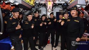 Pengalaman yang panjang inilah yang membuat korps hiu kencana disegani, walau kapal selam mereka saat ini tergolong gaek (jkgr). Dwsehojiixxbum