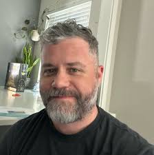 The former West Linn High School and Oregon Ducks' star wasn't happy with  his lack of playing time and wants to move on, according to a report.