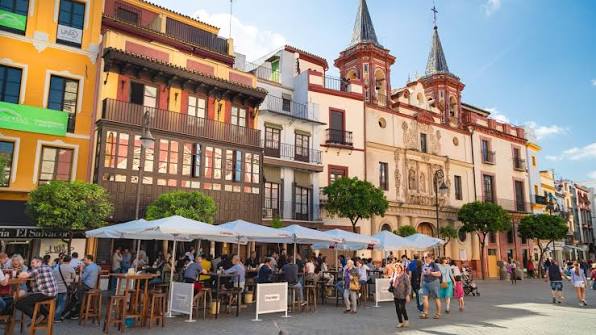 La Alfalfa: El Tapeo Más Animado del Centro