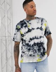 Bershka Loose T Shirt With Tie Dye Print In Dark Blue And Yellow Tie Dye T Shirts Tie Dye Print Shirts