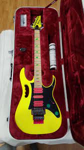 Pin On Custom Guitars