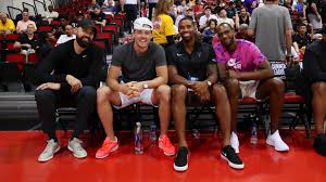 Bucks have officially hired mike dunlap and josh oppenheimer as assistant coaches. Milwaukee Bucks On Twitter Tonight Pconnaughton And Khris22m Take In Nbasummerleague Action With Assistant Coaches Ben Sullivan And Charles Lee Https T Co Efgupjzdrh