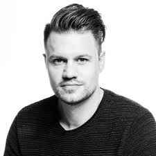 Alex Henson's Instagram, Twitter & Facebook