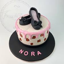 Küchen von ballerina stehen für qualität made in germany. Ballerina Torte Frau Fon Dant