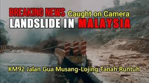200 km away from kuala lumpur, this scenic place lures travellers from all over the world. Massive Landslide In Cameron Highlands Malaysia 2021 Caught On Camera Youtube