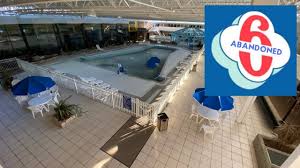 Abandoned Hotel With Massive Atrium Condemned Motel 6 In 2020 Abandoned Hotels Abandoned Motel 6
