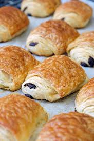 Easy Petite Pain Au Chocolat Chocolate Croissants 31daily Com