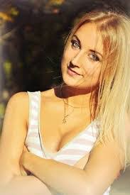 Alyssa Campbell's Instagram, Twitter & Facebook