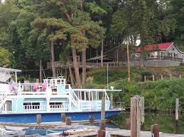 Houseboats for sale in tennessee and kentucky. A Warm And Cozy 50 Houseboat In Gated Quaint And Peaceful Marina Near The City Henrico County
