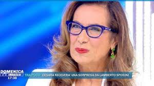 Ora sulla rapina indaga la squadra mobile della questura di firenze. Cesara Buonamici Rapinata In Strada A Firenze Con Il Marito I Ladri Fuggono Con Gli Orologi