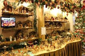 Emanual Fontannini From Italy And His Unique Christmas Nativity At Kringles Shop Christmas Nativity Branson Missouri Unique Christmas