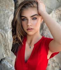 Esmeralda James's Instagram, Twitter & Facebook