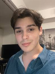 Hey! My granddad is from the USA, and he's 71. Right now, I'm in the USA  and looking for a friend 🇺🇸🇺🇸