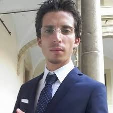 Someone mentioned Gia Delucchi's, and it reminded of the short time I  worked there. When you walked in, the smells of old Italian foods cooking.  That interesting building. There was the elevator