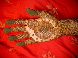 Is It Safe To Apply Henna Mehendi During Pregnancy Babycenter India
