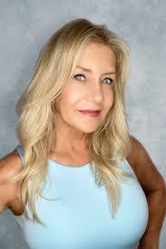 Karen Macy's Instagram, Twitter & Facebook