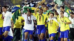 Sau 2 lượt trận đầu tiên của tam sư, thầy trò gareth southgate đang có 4 điểm (1 thắng, 1 hòa) và hiện đang tạm đứng thứ 2 tại bảng d. Ä'á»™i Hinh Brazil Vo Ä'á»‹ch World Cup 2002 Khá»§ng Khiáº¿p Cá»¡ Nao