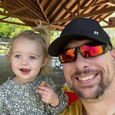 Jeremy Epperson's Instagram, Twitter & Facebook