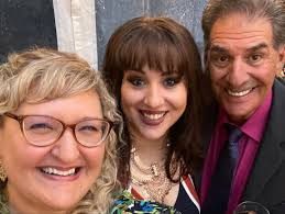 Elyse Nicole (@heyyy_itselyse) • Instagram photos and videos