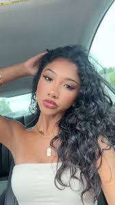 Sydney Ezell's Instagram, Twitter & Facebook