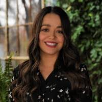 Victoria Shoemaker's Instagram, Twitter & Facebook