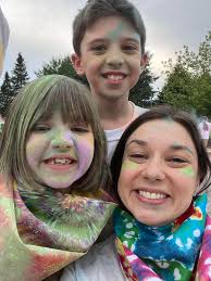 Hello ghouls, I'd like to introduce you to my version of Jinafire faceup I  did + a restyle (outfit from lavender lynn from shadow high) ! What do you  think? ^-^