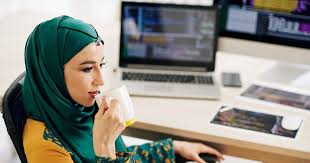 7 Ide Perpaduan Warna Hijau Botol Yang Bagus Untuk Pakaian Hijab Galadiva Com