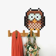 Pour faire simple, il suffit de colorier des cases numérotées pour chaque couleur pour découvrir le modèle. Pixel Art Pingouin Gamboahinestrosa