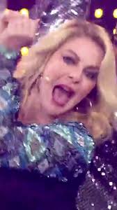 Cicale: Claudia Gerini Omaggio a Heather Parisi