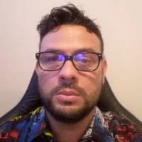 30+ perfiles de «Erick Arce»