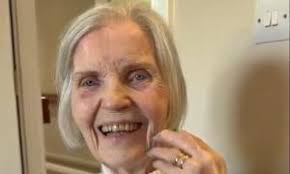 Perth woman has viral tweet after announcing new university job