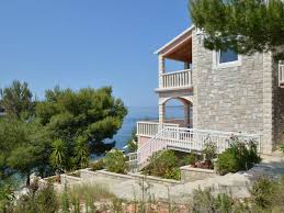 Trovate tutti gli immobili vicino al mare in vendita croazia, proprietà di prestigio da comprare, appartamenti di alto standing con. Appartamenti Karbuni A Korcula Direttamente Sul Mare Dalmazia Croazia Karbuni Korcula Isola Di Korcula Curzola Croazia Prezzo Last Minute Offerte Speciali Alloggio