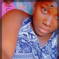 Curvaceous Becky Knowles