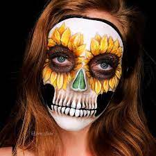 Ich zeige dir den halloween make up look der beides kann: Sonnenblume Blume Schadel Skelett Zombie Halloween Make Up Ideen Sieht Inspiro Einfach Selber Machen Halloween Makeup Inspiration Zombie Halloween Makeup Halloween Makeup Sugar Skull