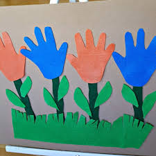 If you want to know which book/rhyme/song is pictured, hover over the picture for the title to appear. Felt Handprint Flowers My Bored Toddler