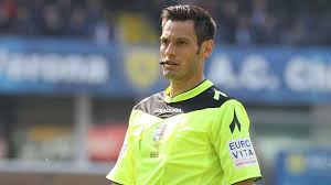 «mister siamo solo al 10′, io capisco il suo momento, lei capisca il battibecco continua con mariani costretto ad ammonire conte che esclama: Udinese Napoli L Arbitro Sara Mariani Gonfia La Rete