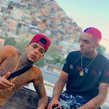 MC Brinquedo posta foto chorando e fala de saudade do MC Kevin: tudo sem  sentido - GQ | Celebridades