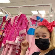 Hips in inches 33 in: Jojo Siwa Height Weight Age Boyfriend Family Facts Biography