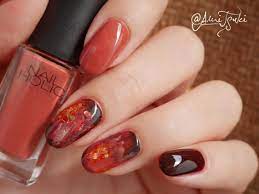 動画 nailholicテラコッタでアンバーネイル 主にポリッシュセルフネイルです マニキュア 赤 ネイルのアイデア マニキュア