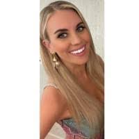 Lisa Stromberg's Instagram, Twitter & Facebook